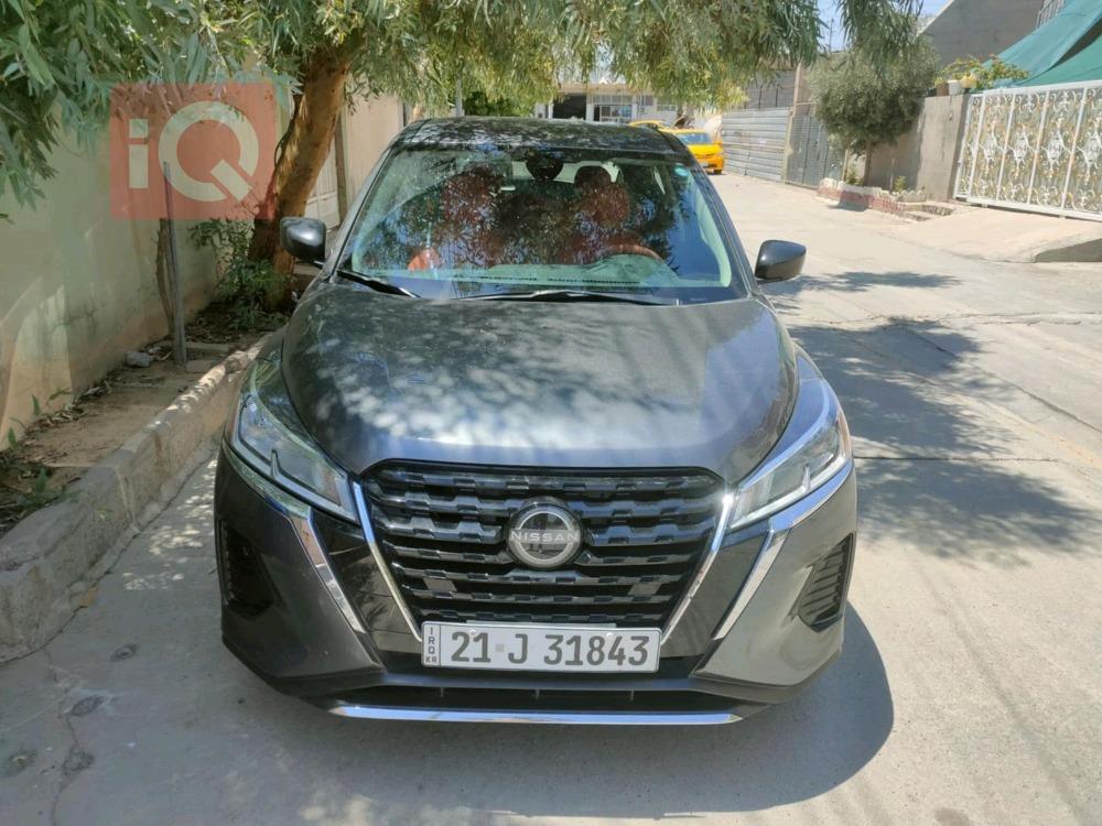نیسان کیکس